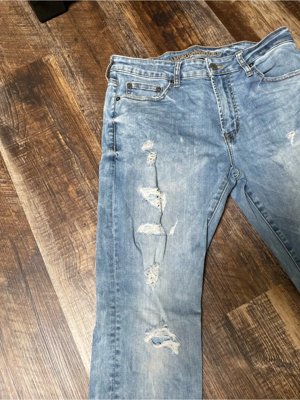 American Eagle Outfitters Light Blue Slim Distressed Jeans